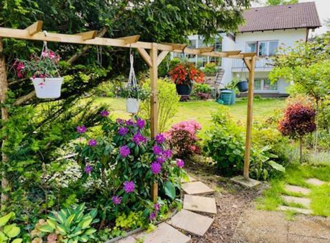 Apartment Garden View Near Frankfurt ----- Like At ----- *